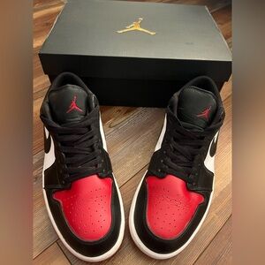 Jordan Men's Red, Black, and White Sneakers